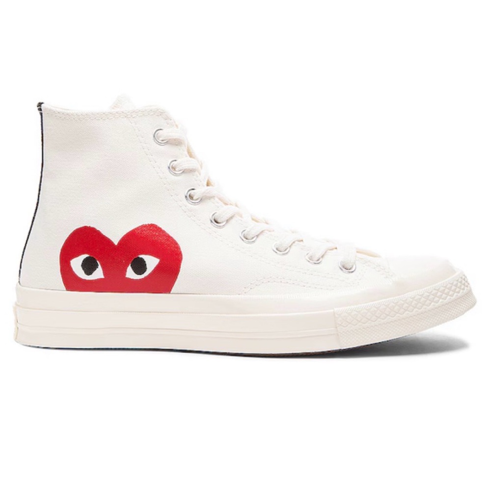 Comme des Garcons Chucks